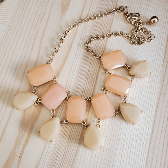 Kate Spade New York Branton Square‎ Peach and Beige Necklace Gold Plated Retired - Picture 2 of 7